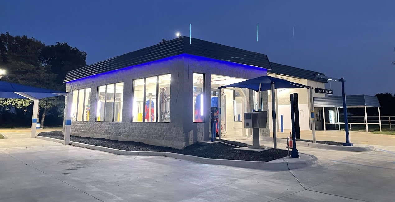 Night view of Pirate Bay Car Wash